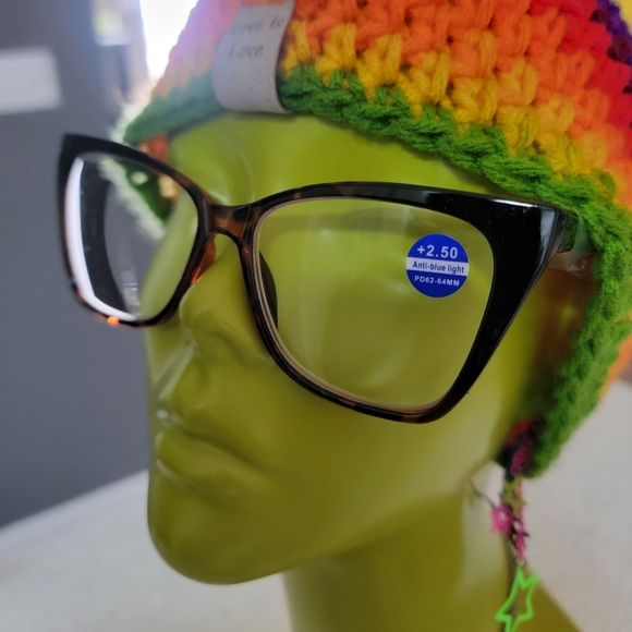 Readers +2.50 - Picture 2 of 2